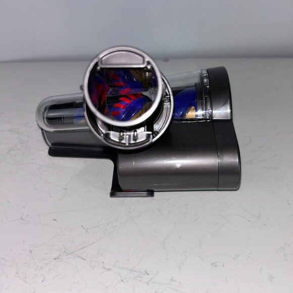 Genuine Dyson Anti Tangle Screw Fits V7,V8,V10,V11, V15 - Picture 4 of 9